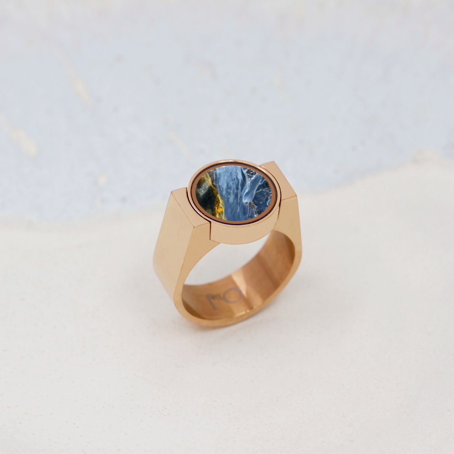 Eagle Eye Unisex Ring - Signet Style