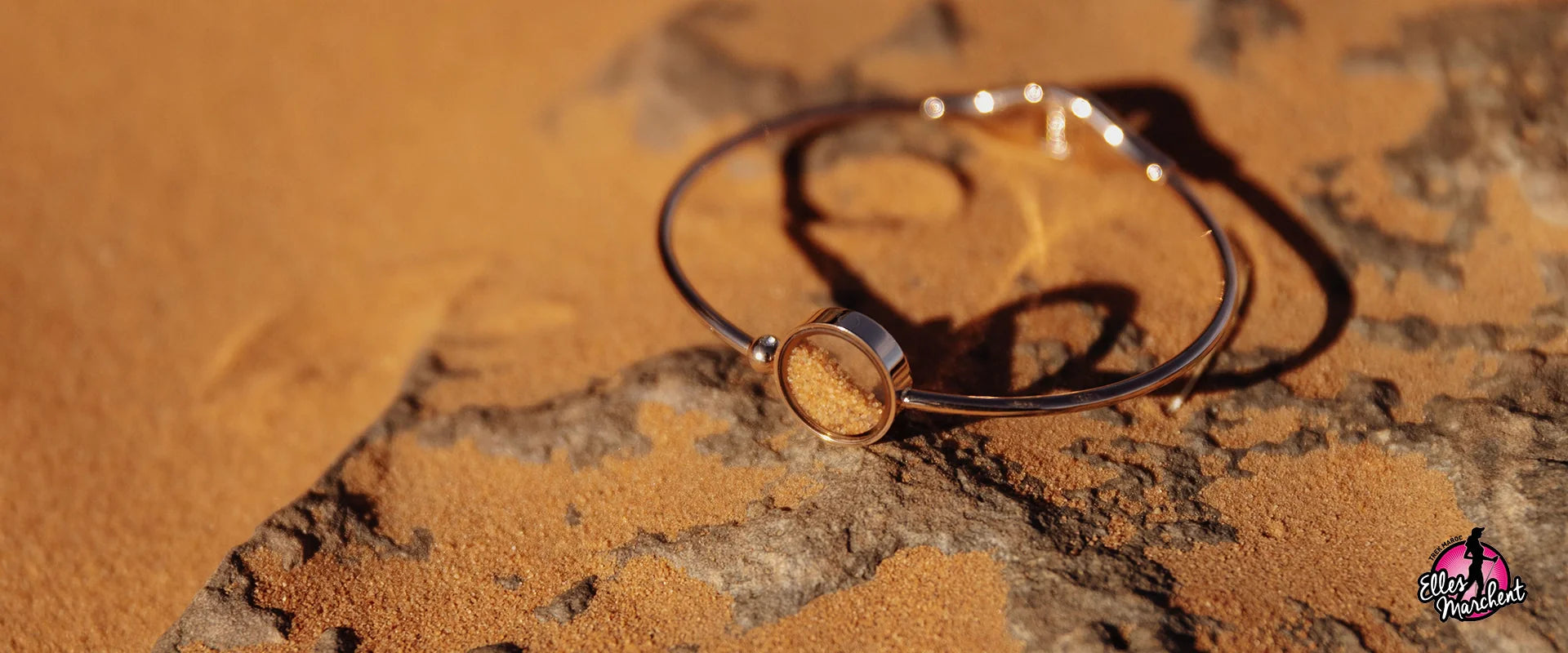 Trek Elles Marchent - Morocco Red Desert Sand Collection