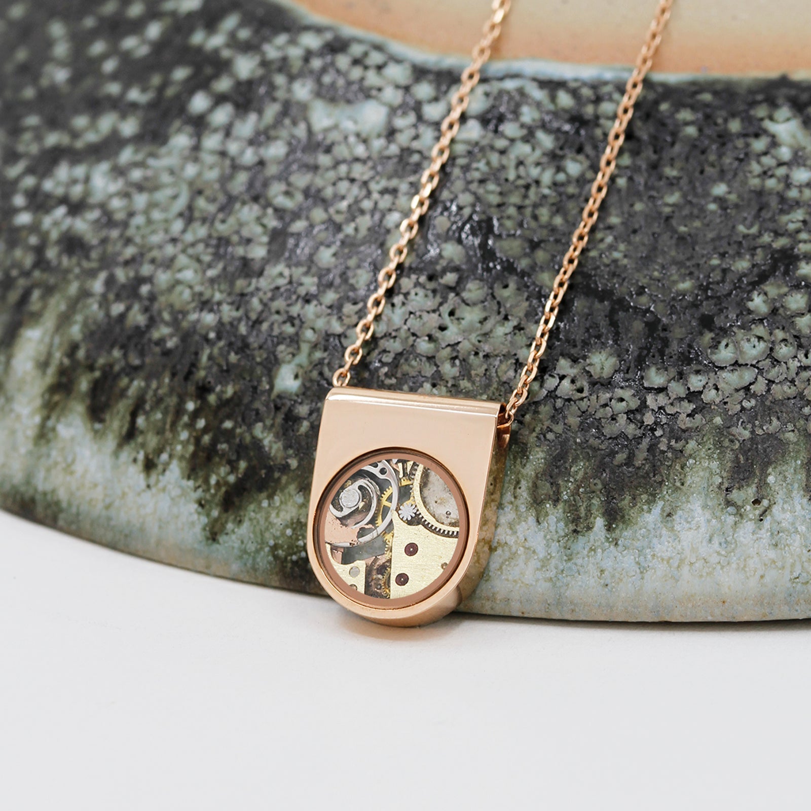 USA - Unisex Watch Parts Necklace - | Oli&J