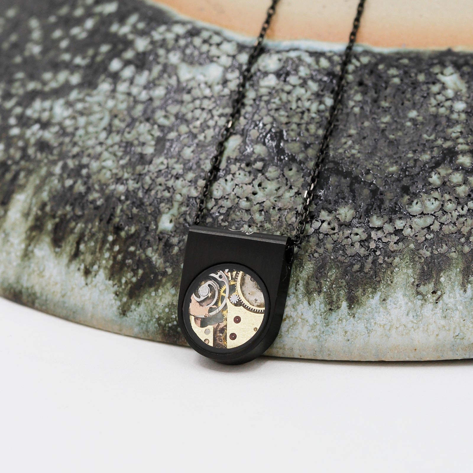 USA - Unisex Watch Parts Necklace - | Oli&J