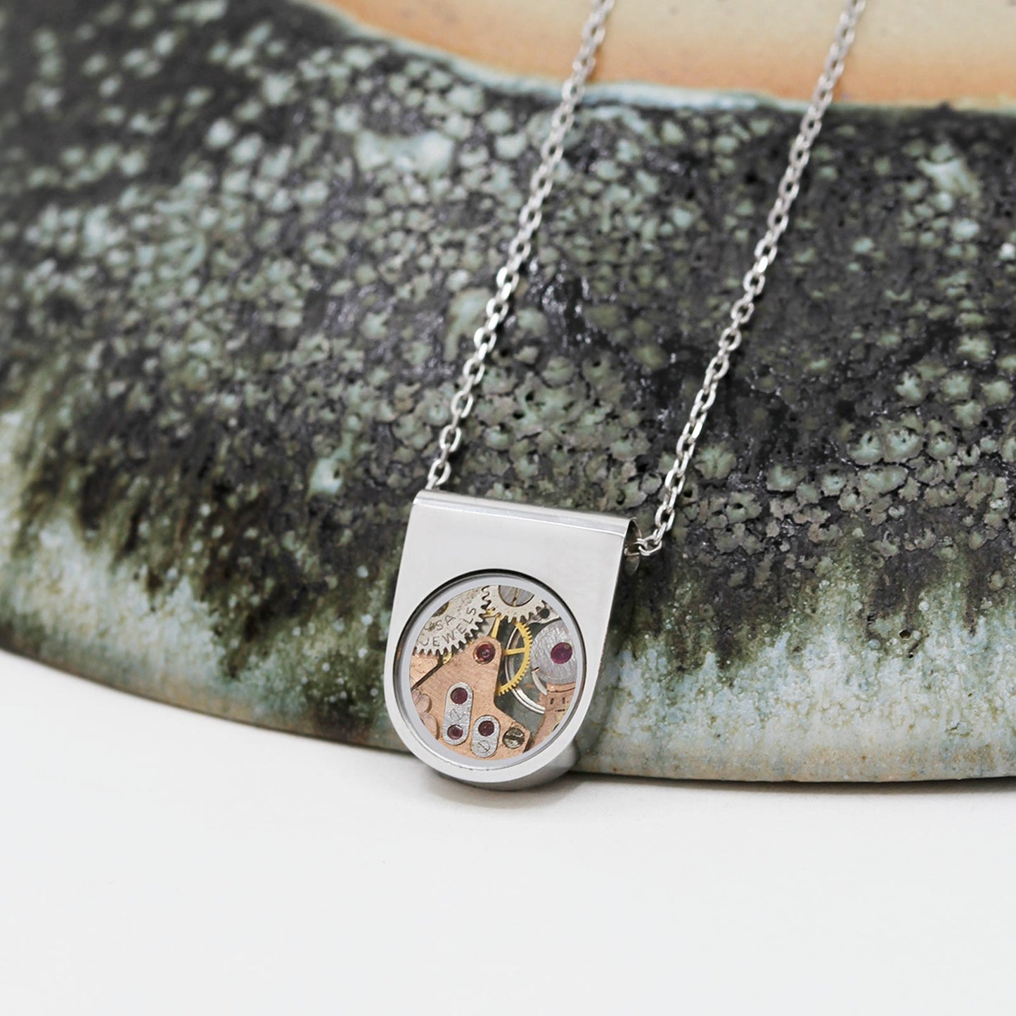 USA - Unisex Watch Parts Necklace - | Oli&J