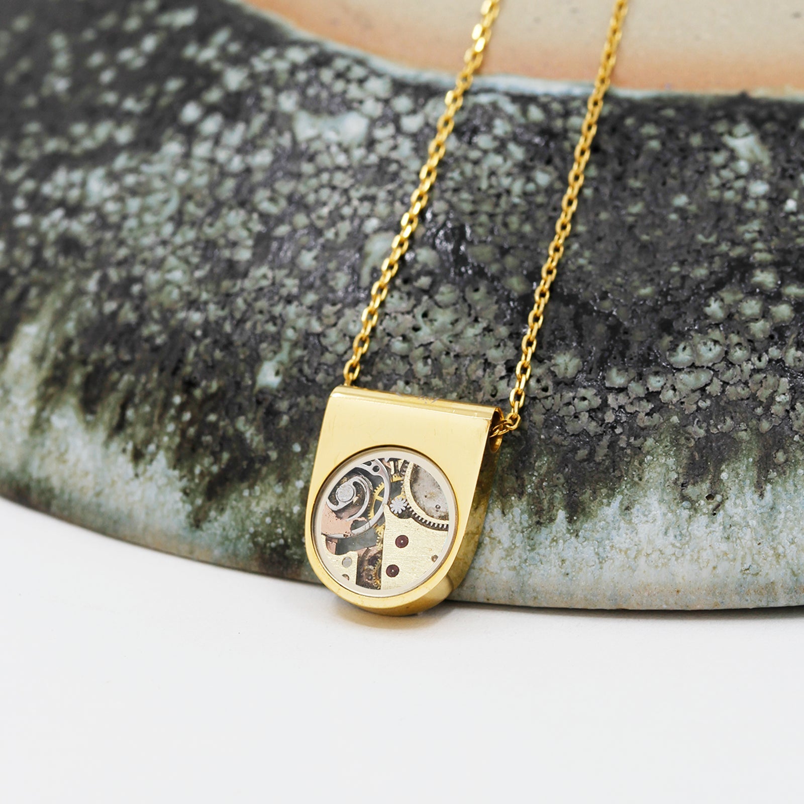 USA - Unisex Watch Parts Necklace - | Oli&J