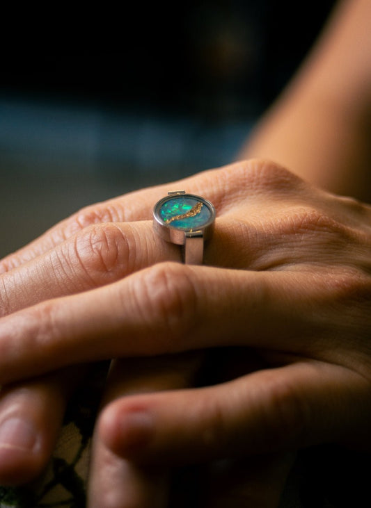 Whispers of Gold: A Kintsugi Unisex Ring - | Oli&J