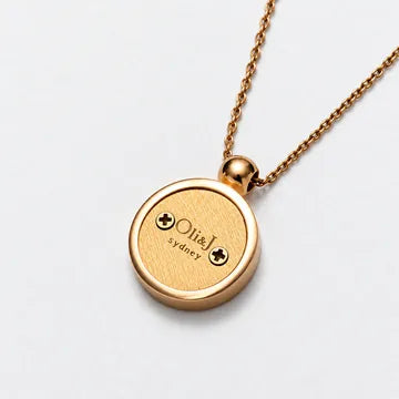 Engraved pendant back